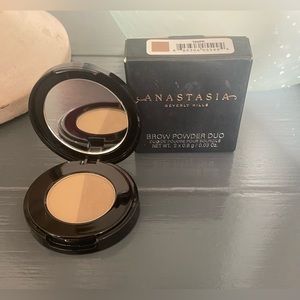 Anastasia Beverly Hills Brow Powder Duo Color Compact